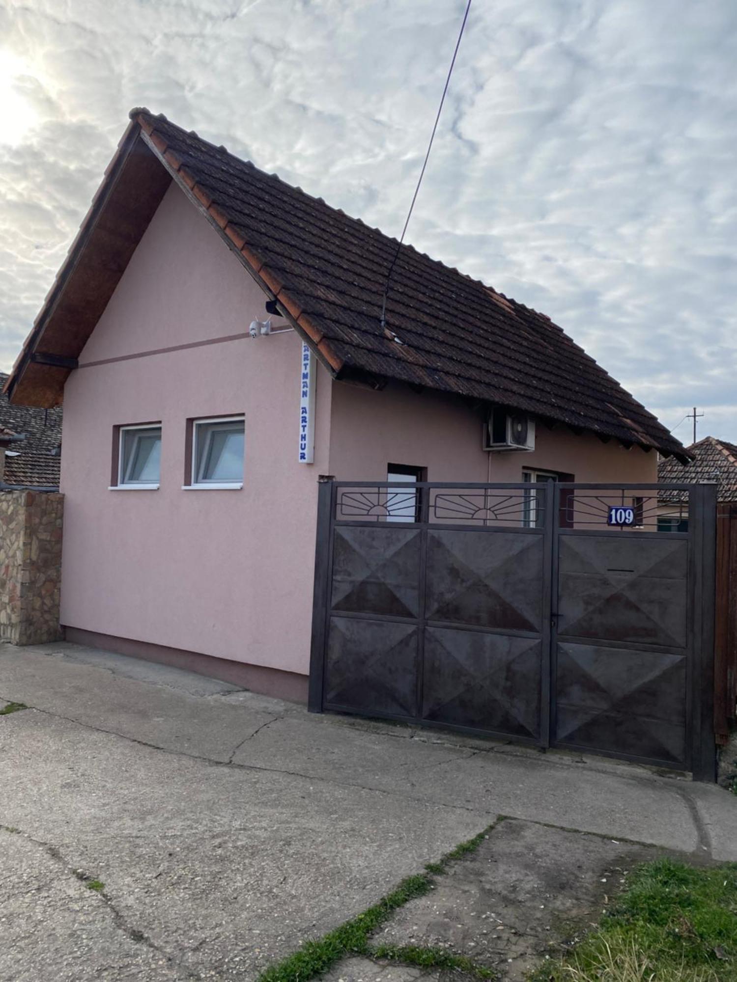 Apartman Arthur Kikinda Exterior foto